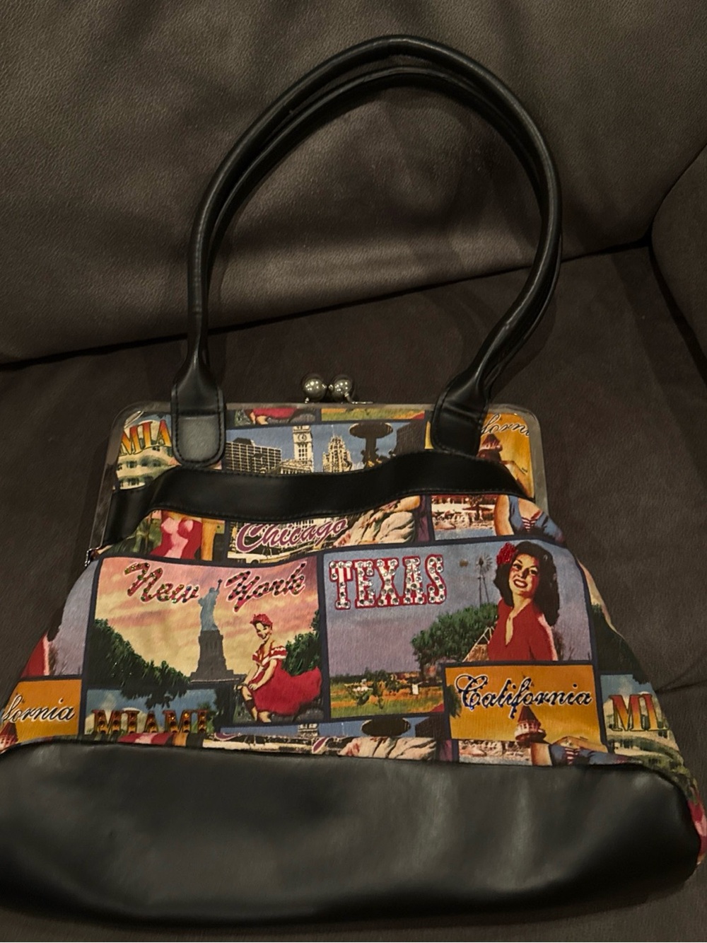 Bueno Multicolor Travel-Print Shoulder Bag